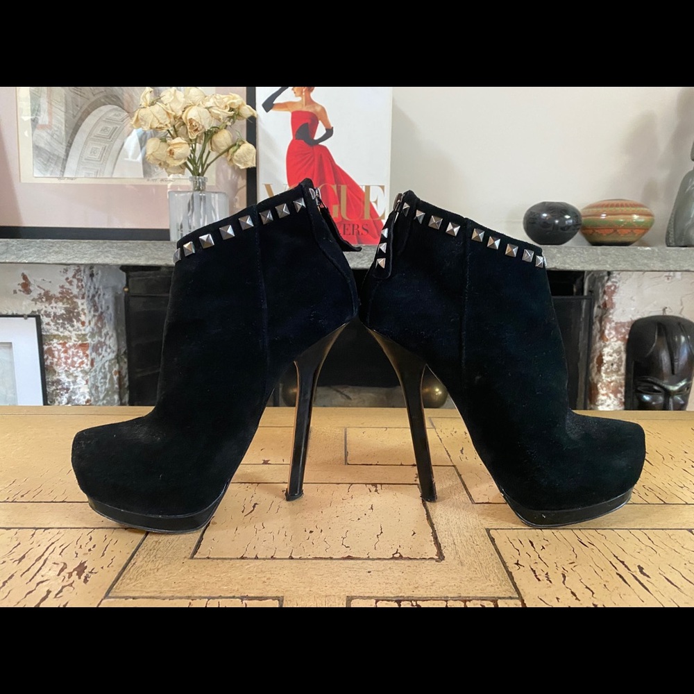 Bakers Booties with Studs - Picture 4 of 11